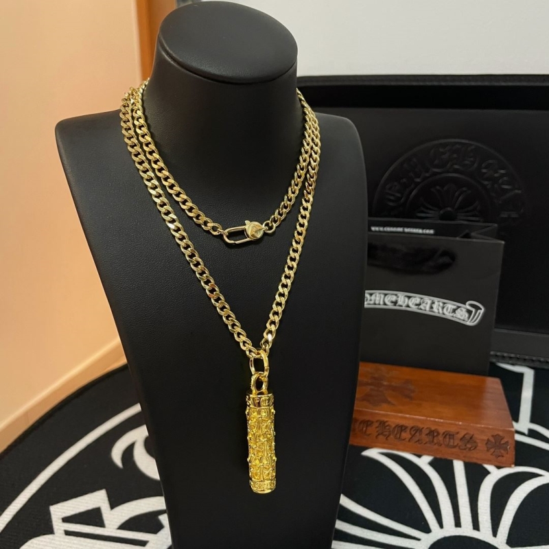 Ch*0me He**ts necklaces